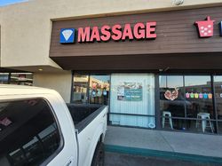 Van Nuys, California Diamond Palace Massage