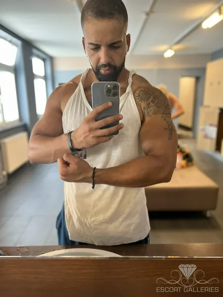 Escorts Bonn, Germany Dein Nafri