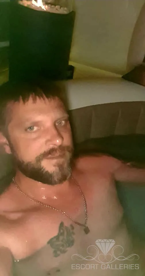 Escorts Germany SteveBi6