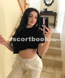Escorts Kuala Lumpur, Malaysia Anuja