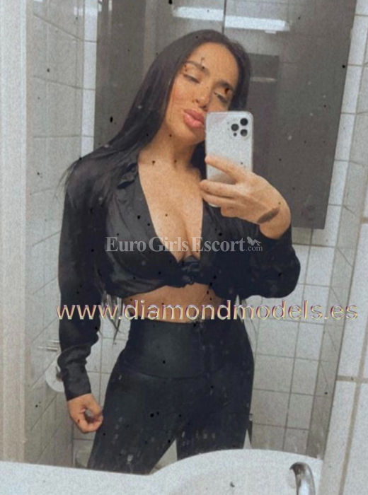 Escorts Manama, Bahrain Linda