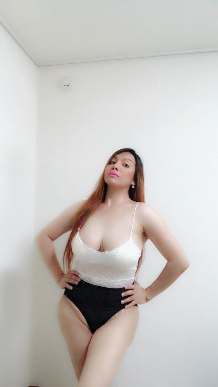 Escorts Guangzhou, China TsAnnie at Your's Serve New Here