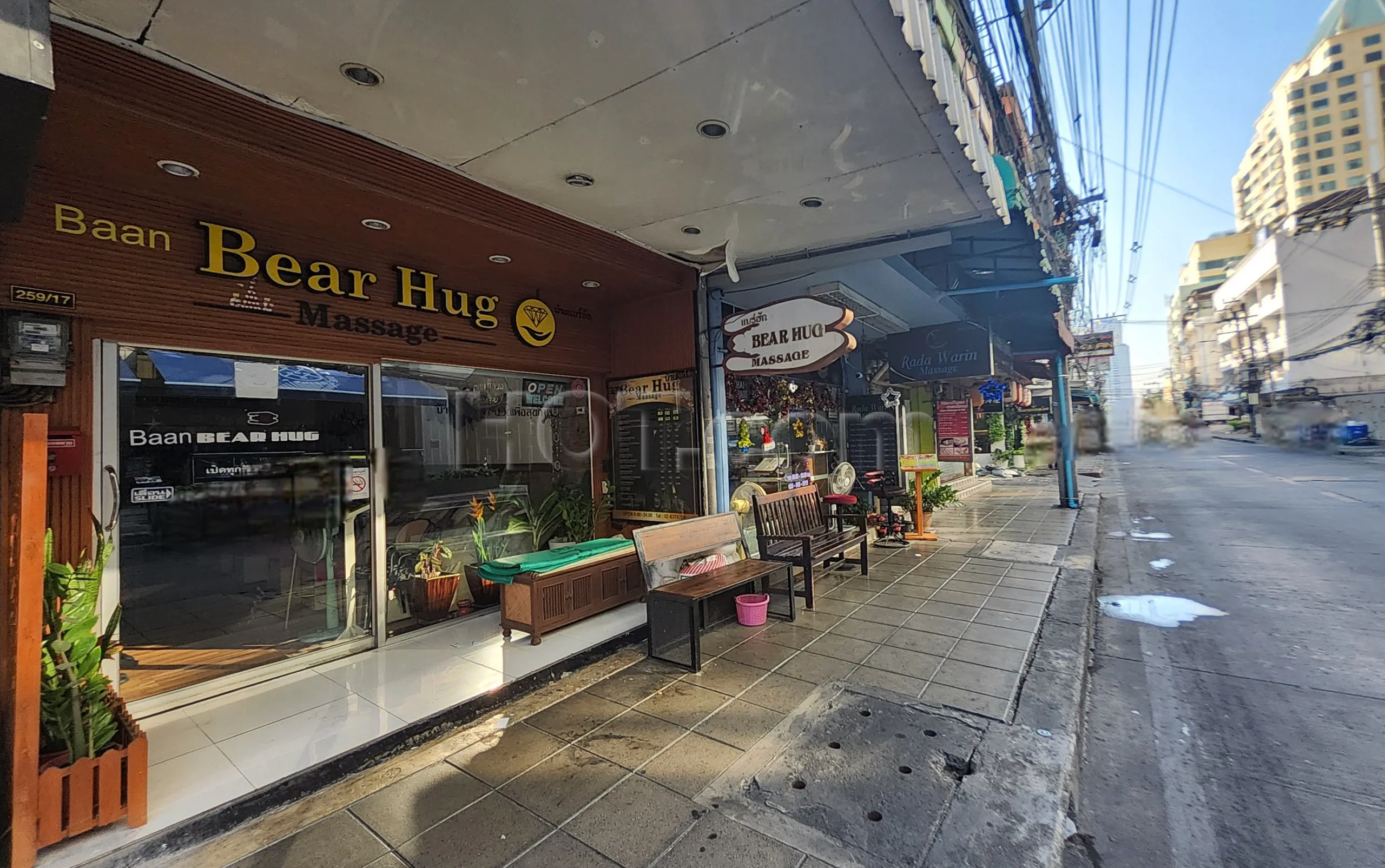 Bangkok, Thailand Bear Hug Massage