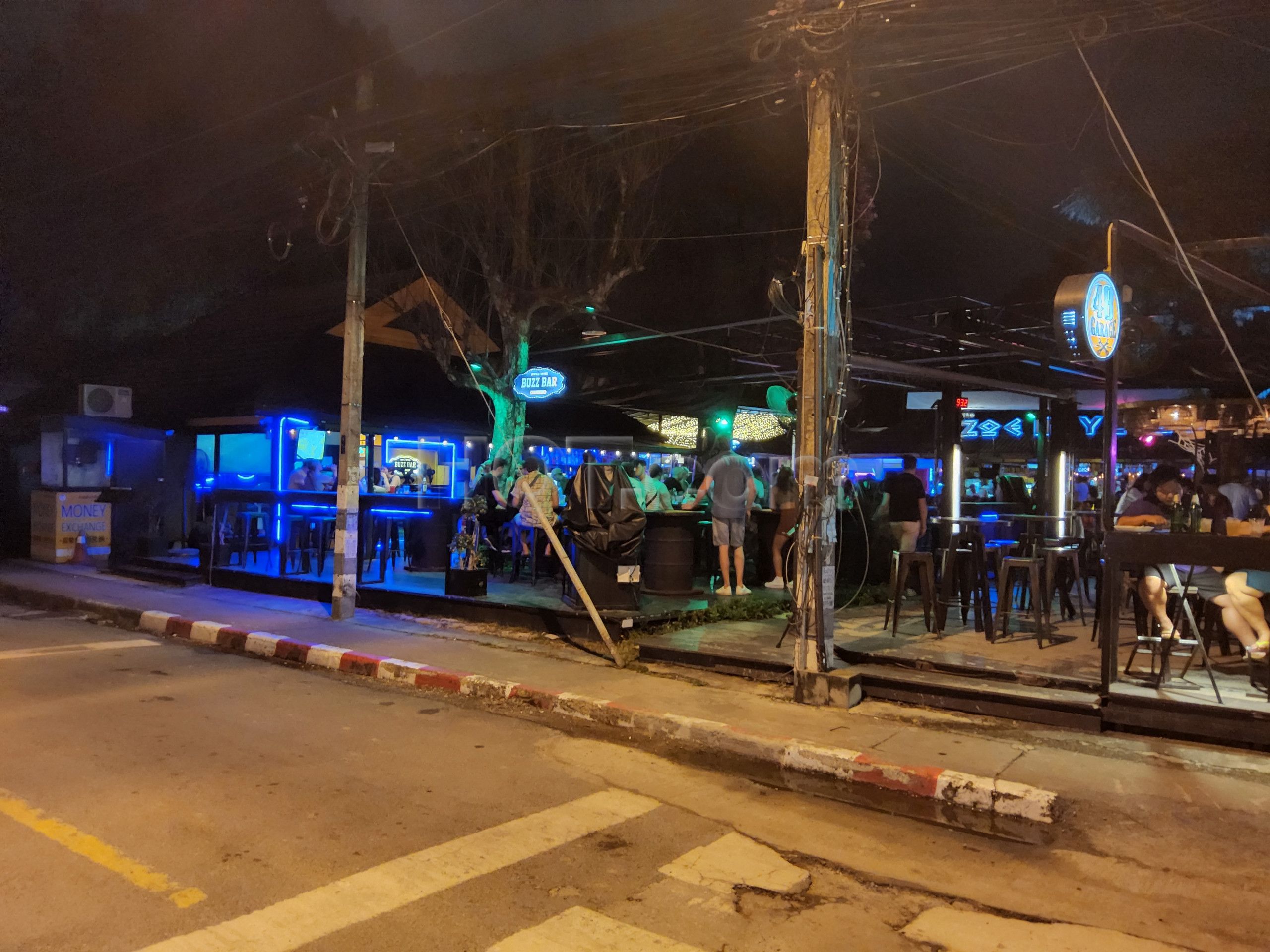 Chiang Mai, Thailand Buzz Bar