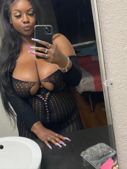Escorts Palm Bay, Florida Creamy hungry pussy 🌹come take a ride 🎢 youll never forget this BBW