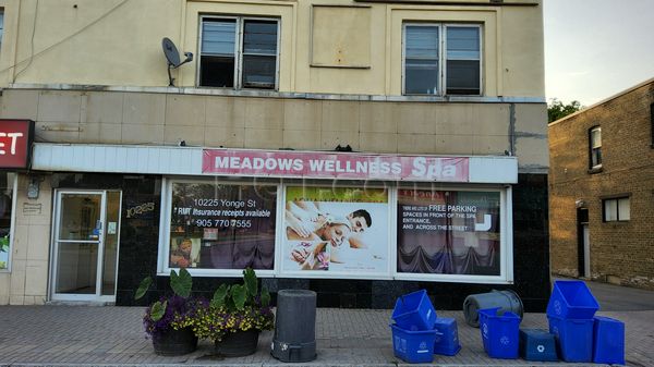 Massage Parlors Richmond Hill, Ontario Meadows Wellness Center and Spa