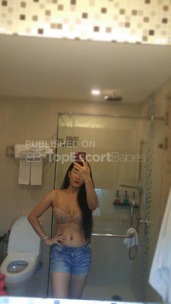 Escorts Dubai, United Arab Emirates Cherry - Ladyboy