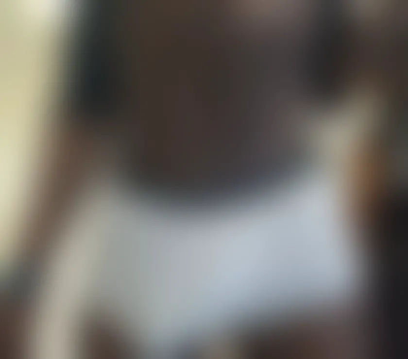 Escorts East Kilbride, Scotland Black top available now