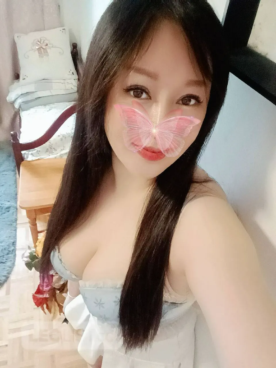 Escorts Hamilton, Ontario LILY and SISI