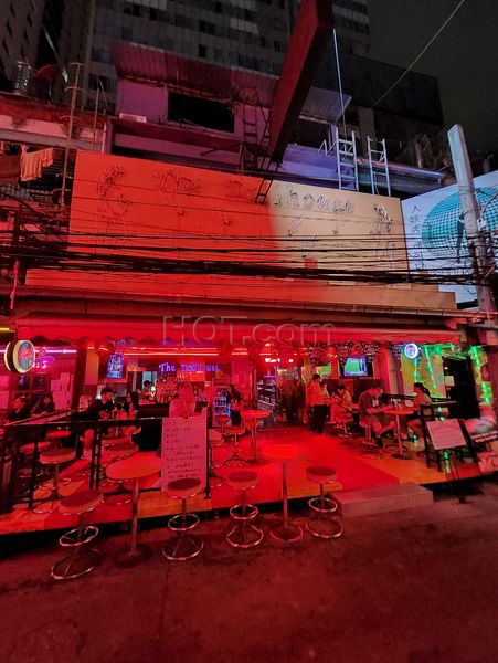 Beer Bar / Go-Go Bar Bangkok, Thailand The Dollhouse