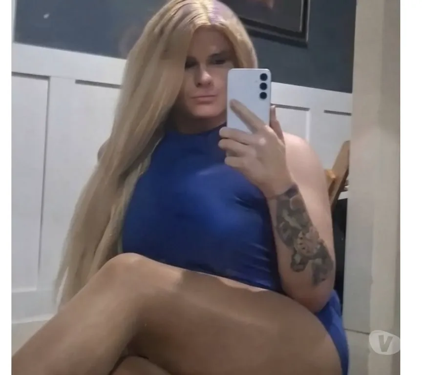 Escorts Bath, England Fun Outgoing Party T-Girl