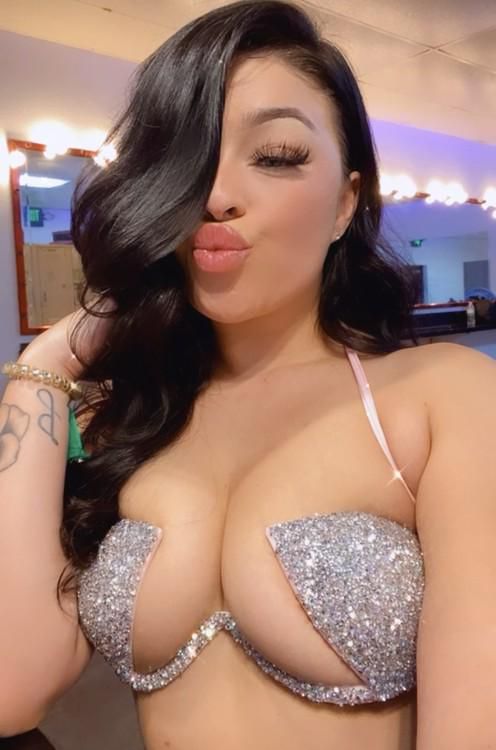 Escorts New Jersey Cum play with the highly reviewed latina