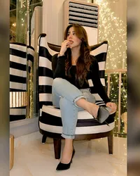 Escorts Abu Dhabi, United Arab Emirates Riya