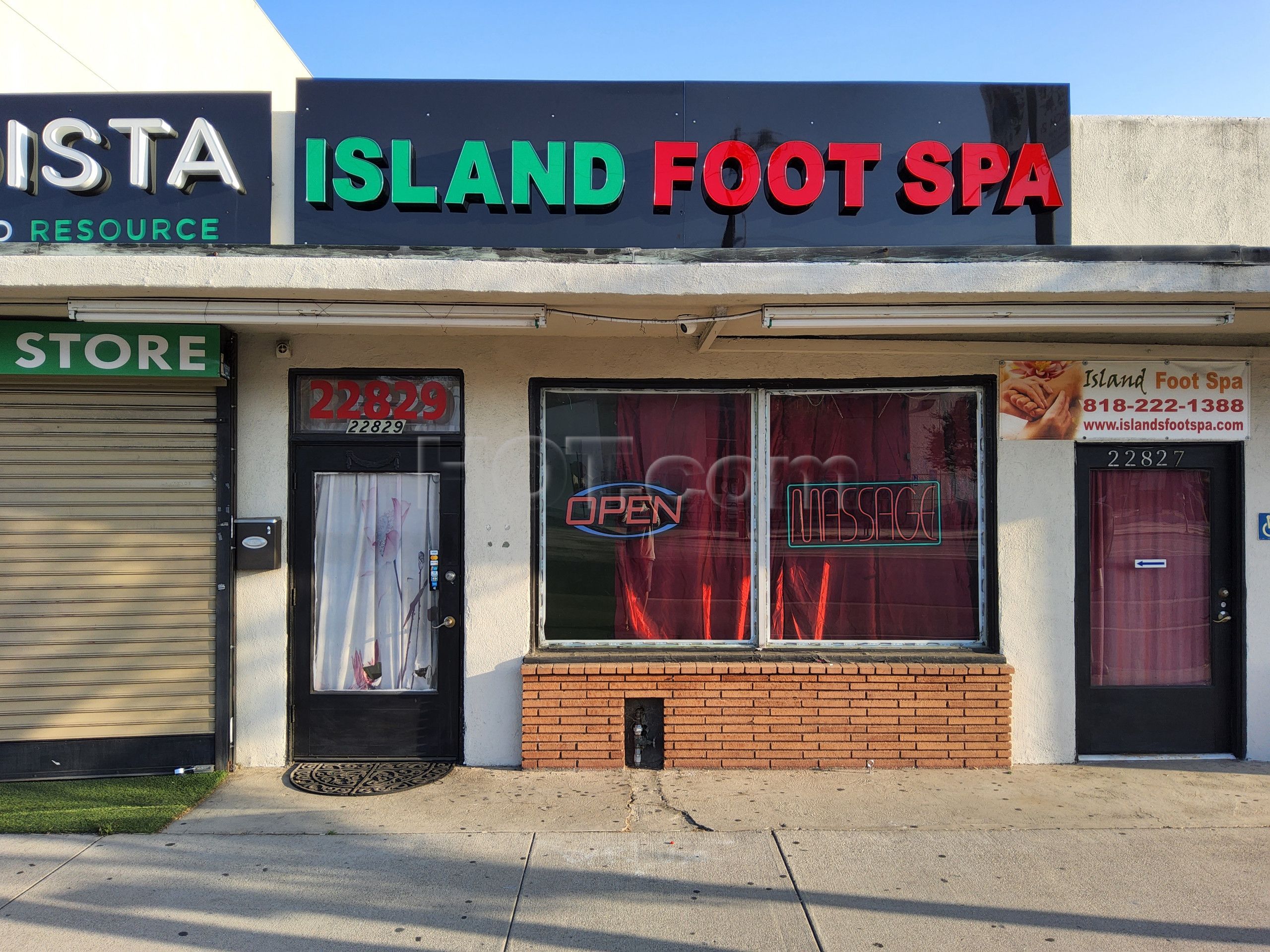 Woodland Hills, California Island Foot Spa