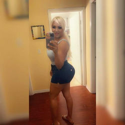 Escorts Raleigh, North Carolina sexy blonde ts veronica here for fun call me now