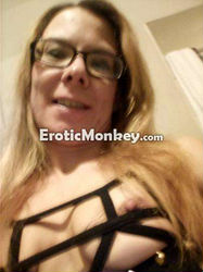 Escorts Roseville, Michigan Mindy