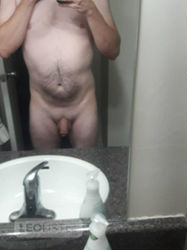 Escorts London, Ohio hung and looking to please