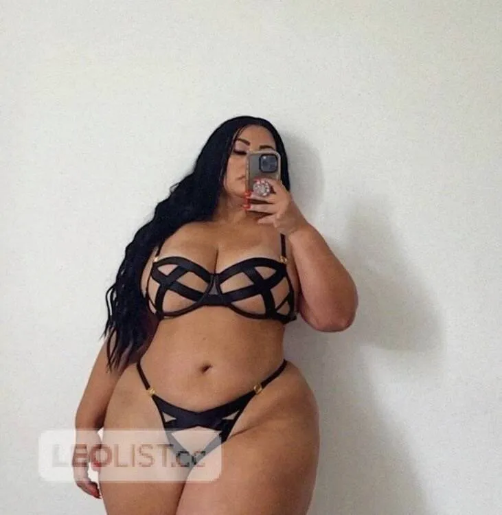 Escorts Windsor, Ontario 𝒫𝓇𝑒𝓉𝓉𝓎 gina ★ sexy mami ★ avαiℓαbℓe