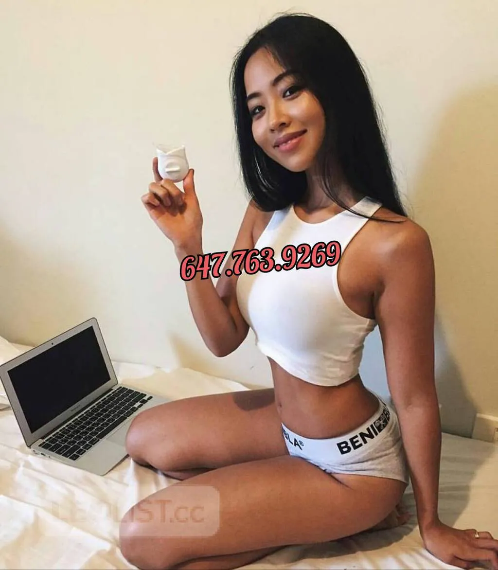 Escorts Newmarket, Ontario Mia 647.763.9269