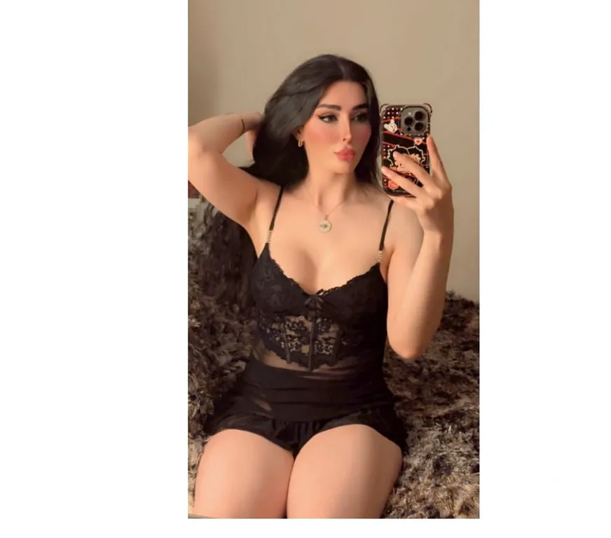 Escorts Glasgow, Scotland Ts Lili🎀 super hot and feminine
